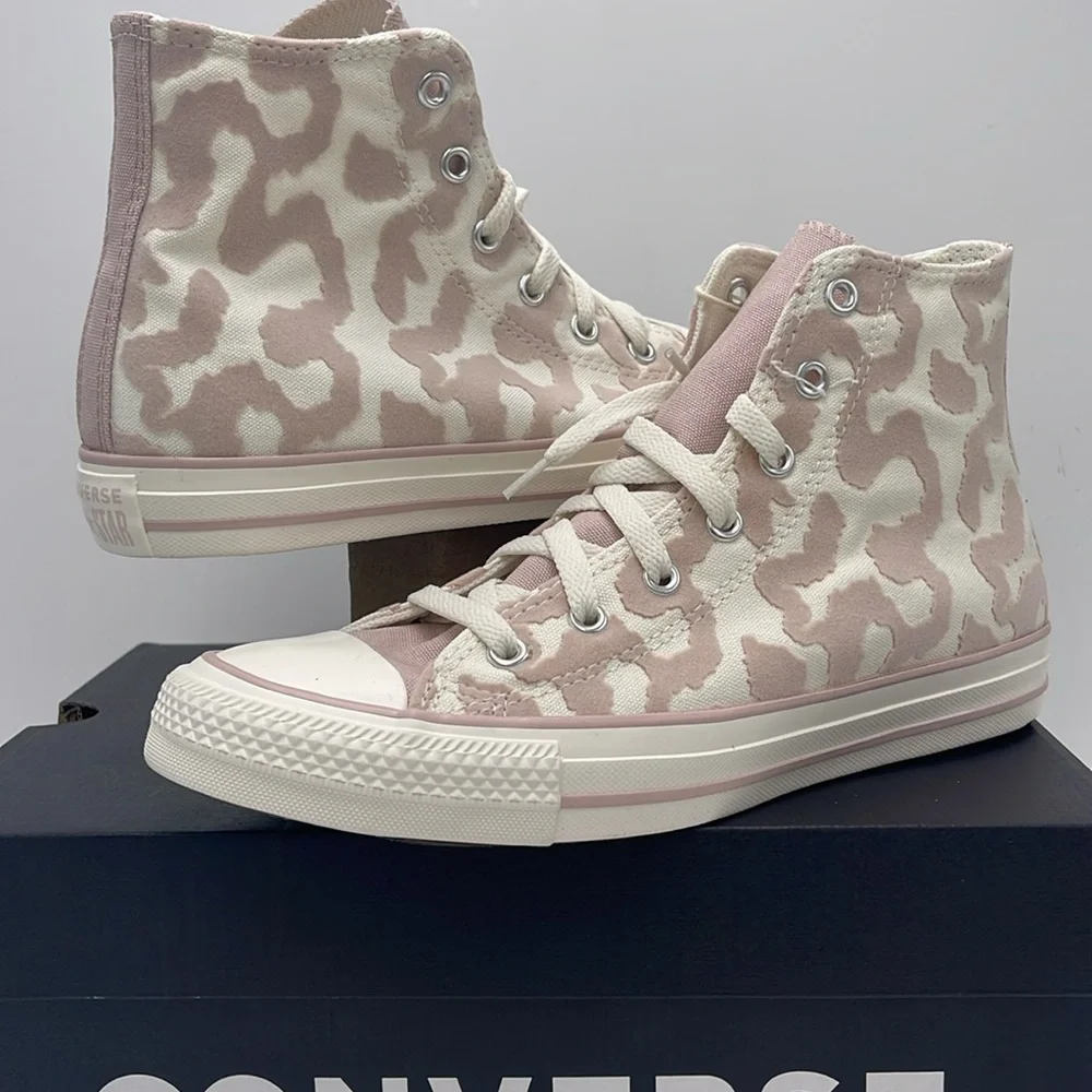Converse Kids A10047F
CTAS HI
EGRET/FLUSH STONE/EGRET Sneakers - Picture 11 of 16